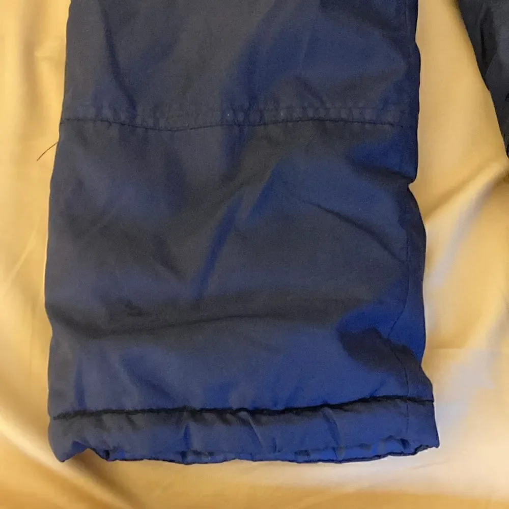 Oshkosh B’Gosh Bib Snow Pants in Navy Blue. Size M (5-6 yr).